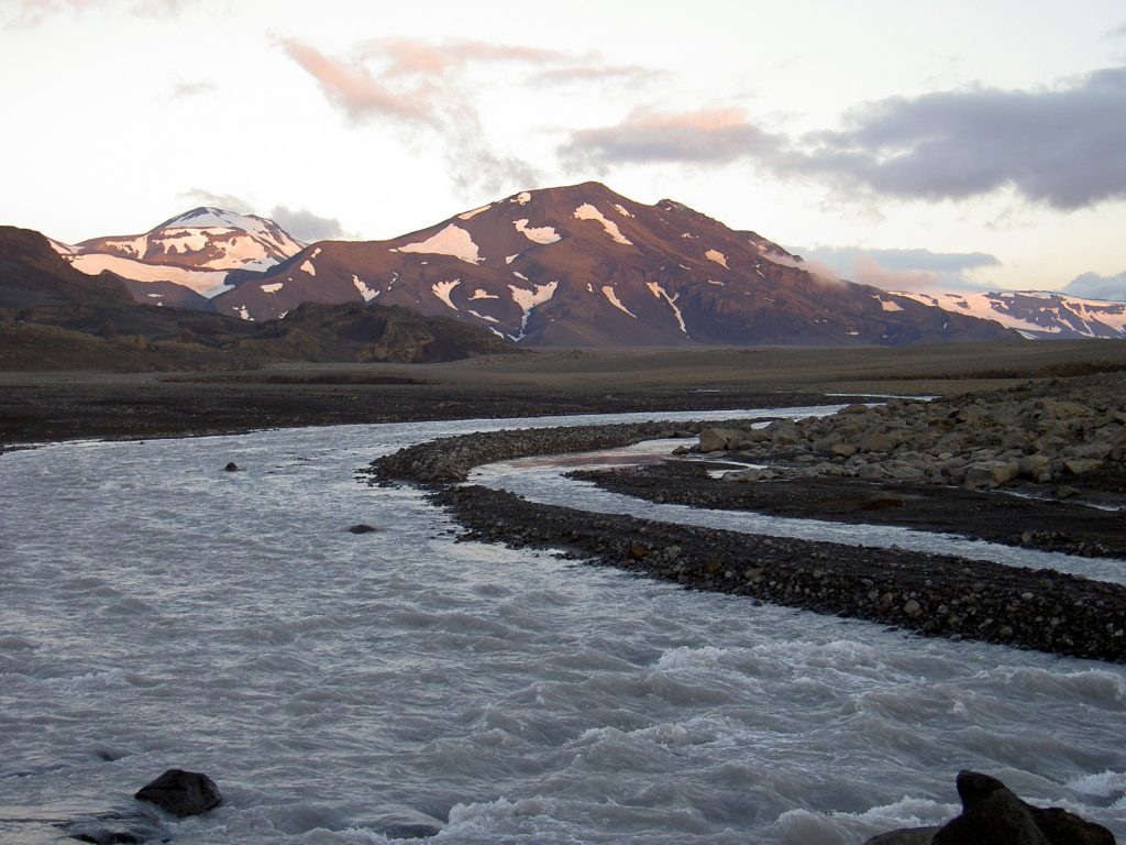'Langjökull Glacier' Image source: Wikimedia 