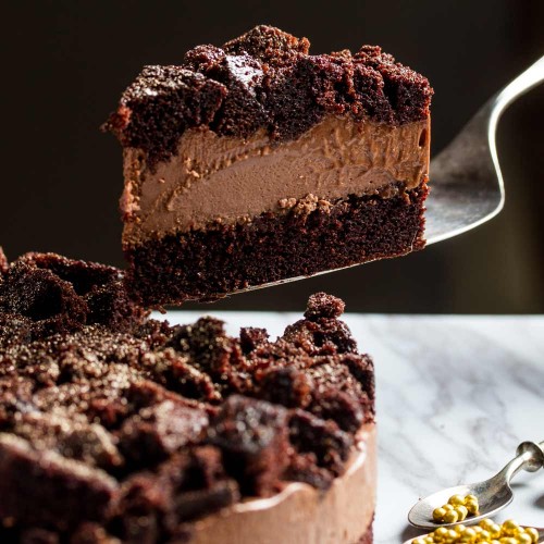 cat-the-fiddle-naughty-and-nice-chocolate-cheesecake-slice-2-500x500