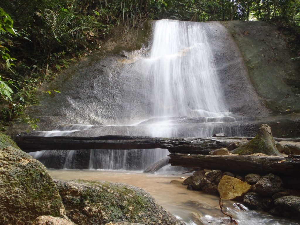 Beautiful Waterfalls In Selangor Near Popular Hiking Spots