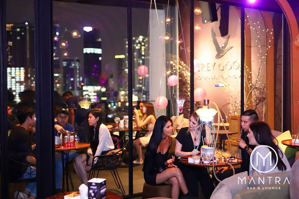 Menu and rooftop mantra bar lounge 6 Best