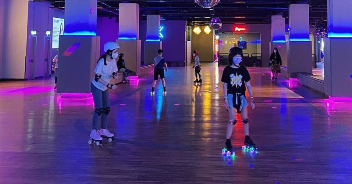 Review of Rollerwa KL Korean K-Pop indoor roller skating rink @ 1 Utama
